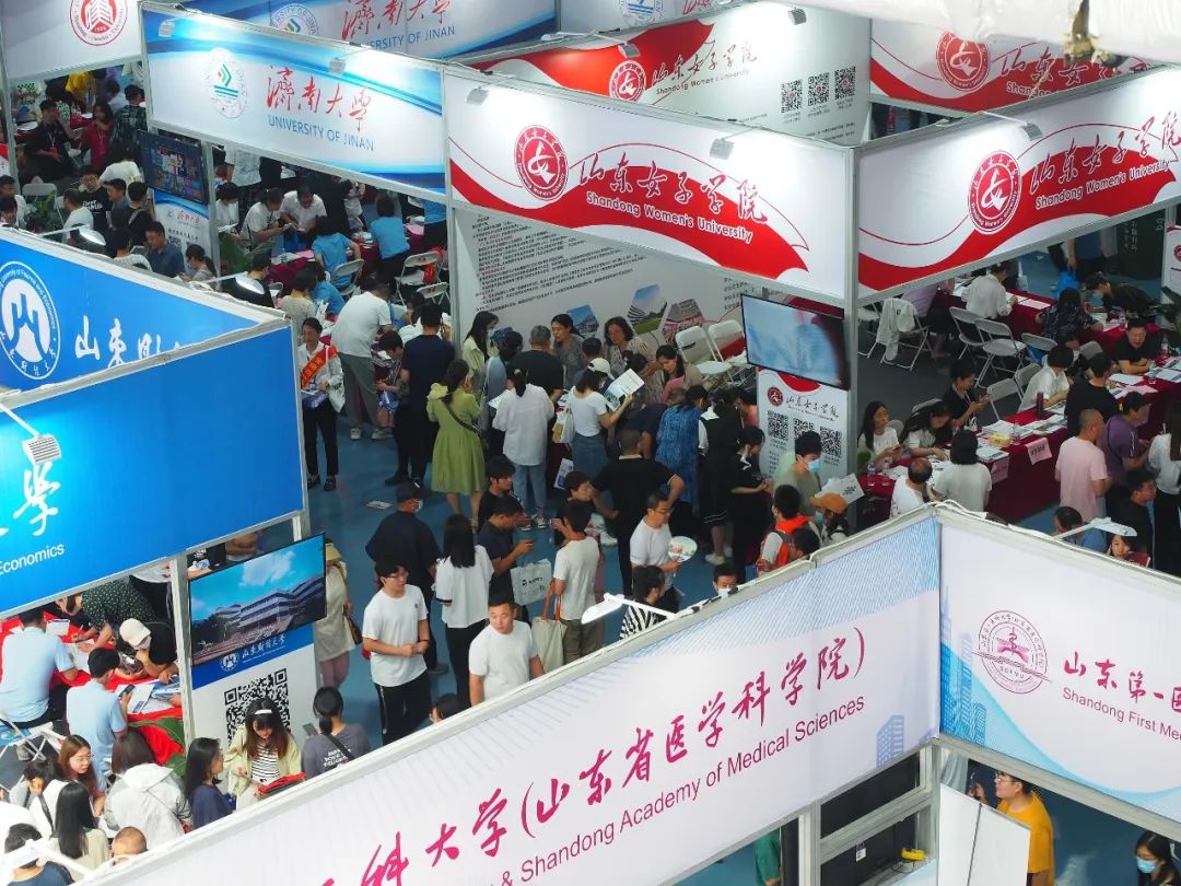 张雪峰谈伪理想主义,张雪峰大男子主义是哪一集