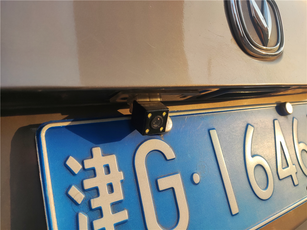 大众车添加玻璃水,汽车玻璃水添加教程