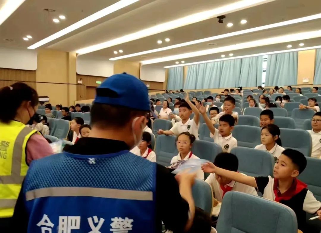 想要六一儿童节礼物的说说,充满爱的儿童节礼物