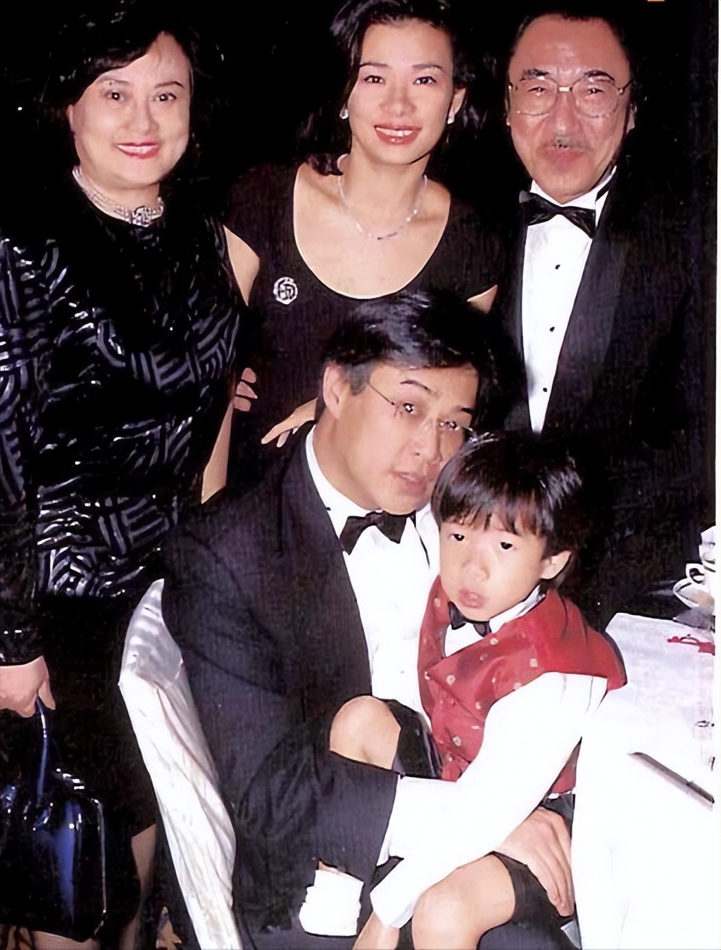 一路走好名人相继离世,有哪些英年早逝的演员让人遗憾