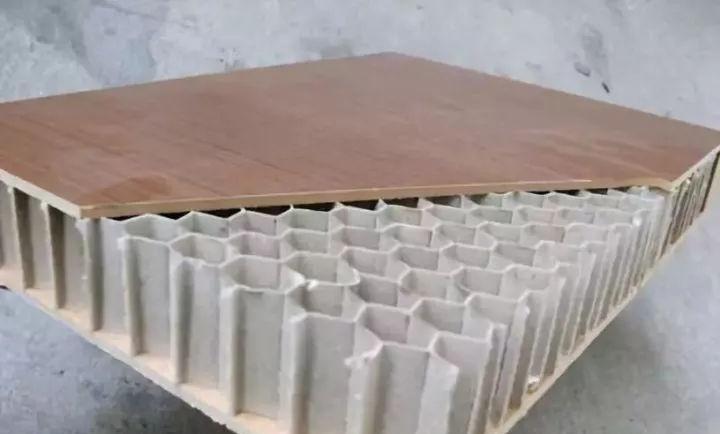 实木门跟实木复合门有什么区别,实木门和复合门区别在哪