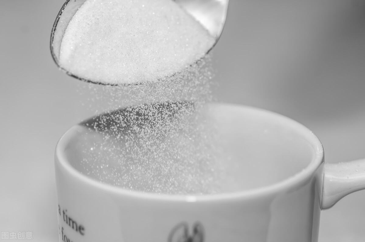 便秘用蜂蜜水通便的方法,早晨空腹喝蜂蜜水可以通便吗