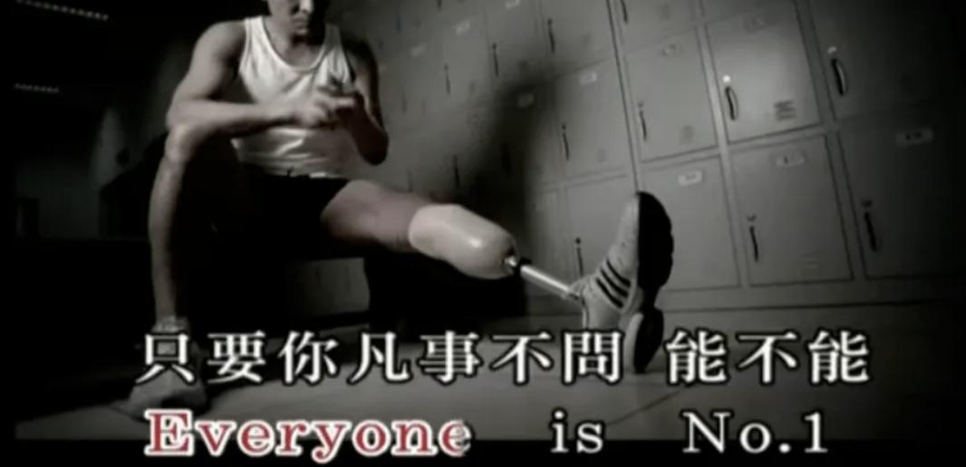 戳破了偶像天花板，刘德华的“信仰”，撕开了流量明星的遮羞布