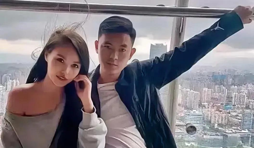 32岁女硕士相亲被人怼哭,32岁女硕士相亲被人骂哭