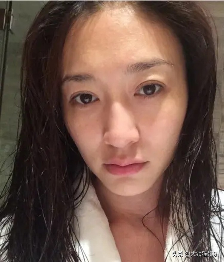 论“素颜女神”只服这6位，别人卸妆遮遮掩掩，她们化不化妆没差