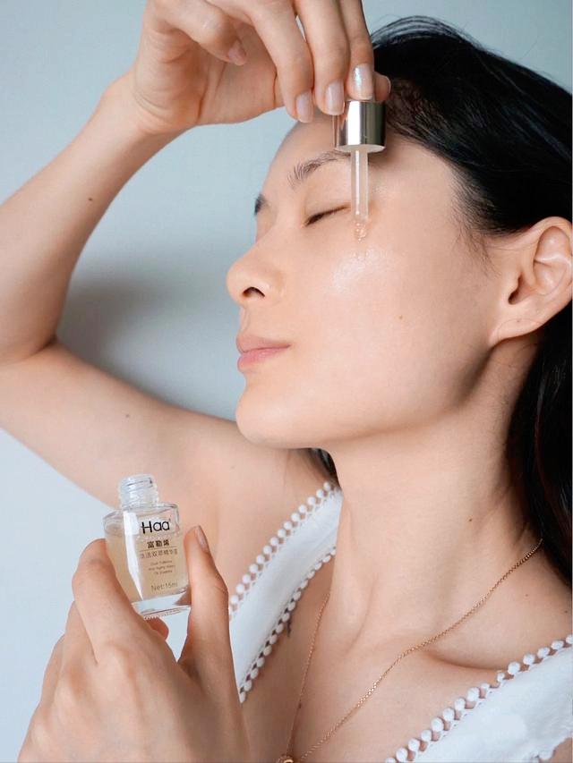 黄金蜗牛护肤品精华液,精华液护肤品使用感受