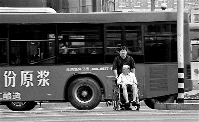 中国小伙报答在瑞士的八十岁房东,中国小伙报答瑞士房东最后的日子