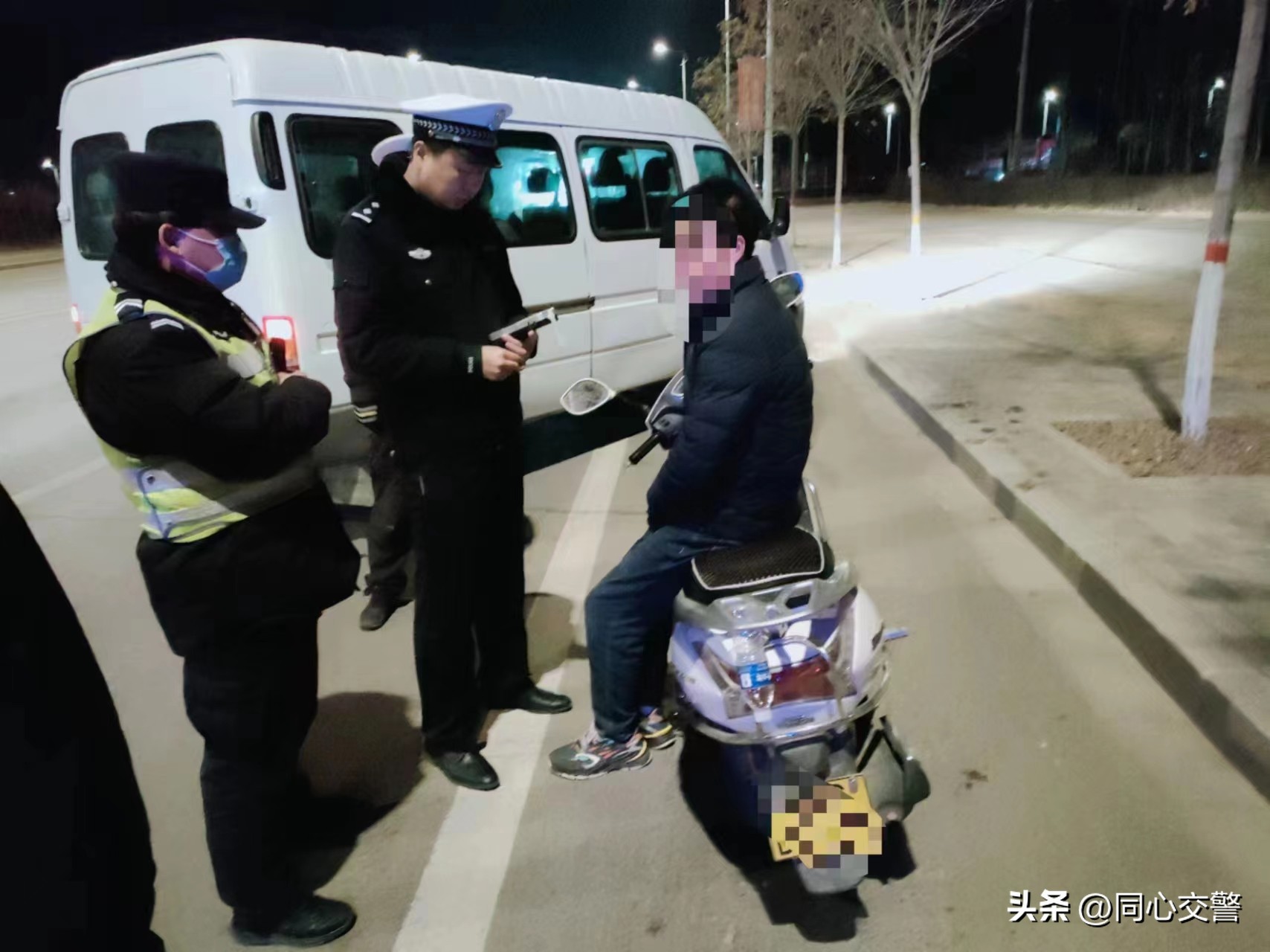 同心交巡警,世界杯决赛夜交警查17宗酒驾