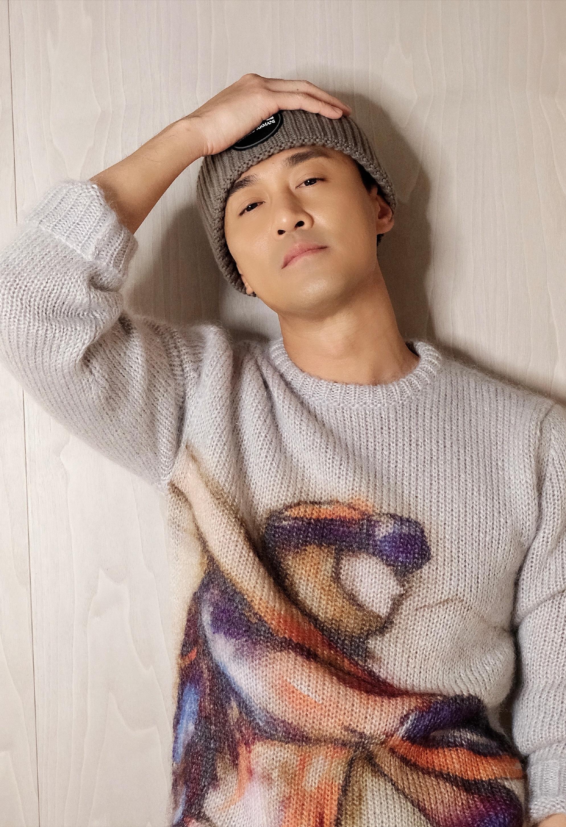 歌坛近期发布3首歌，周深一曲，林峯一曲，冯提莫这首歌很好听