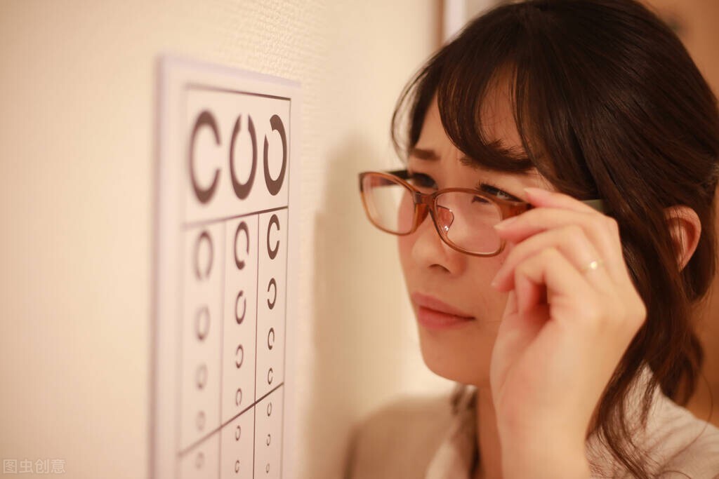 国外有技术治疗先天性眼球震颤吗,眼球震颤患者的治疗