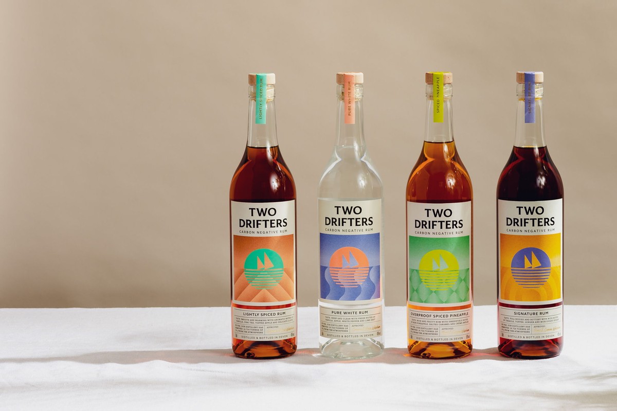 瓶贴设计图案欣赏,设计高档瓶贴配色