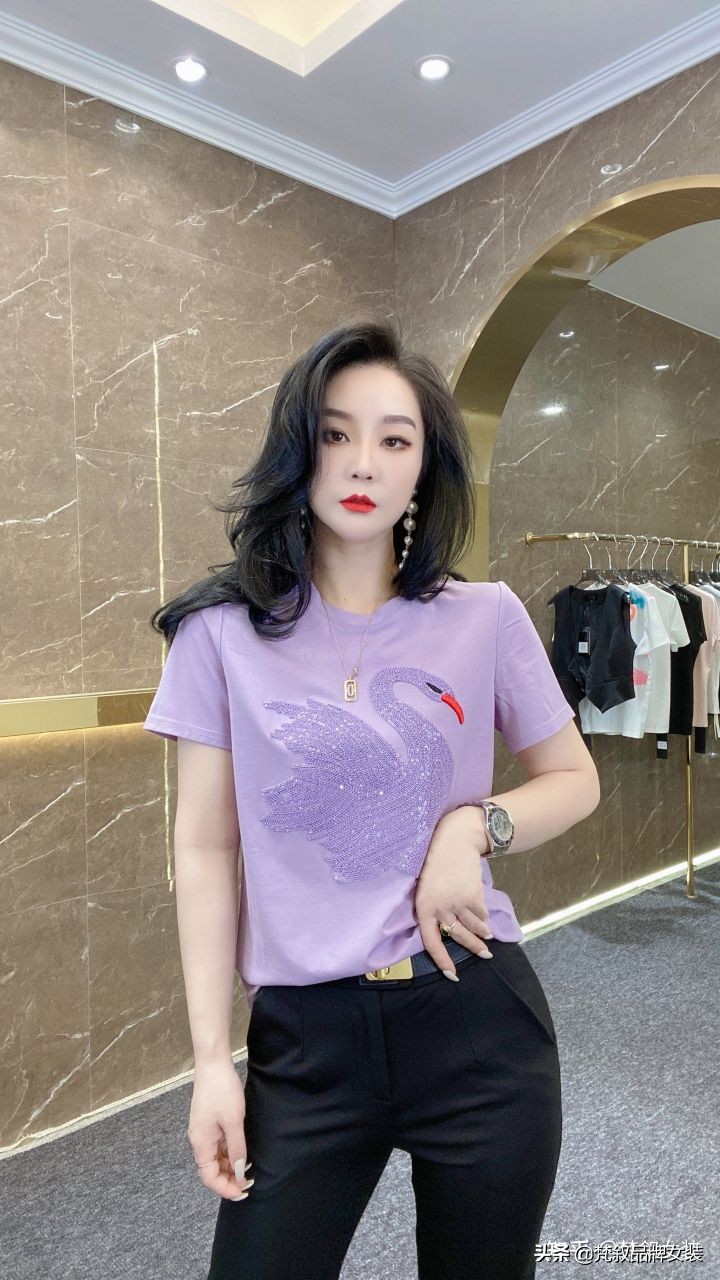 桦南县梵叙女装品牌集合店,梵叙品牌女装折扣店总部地址