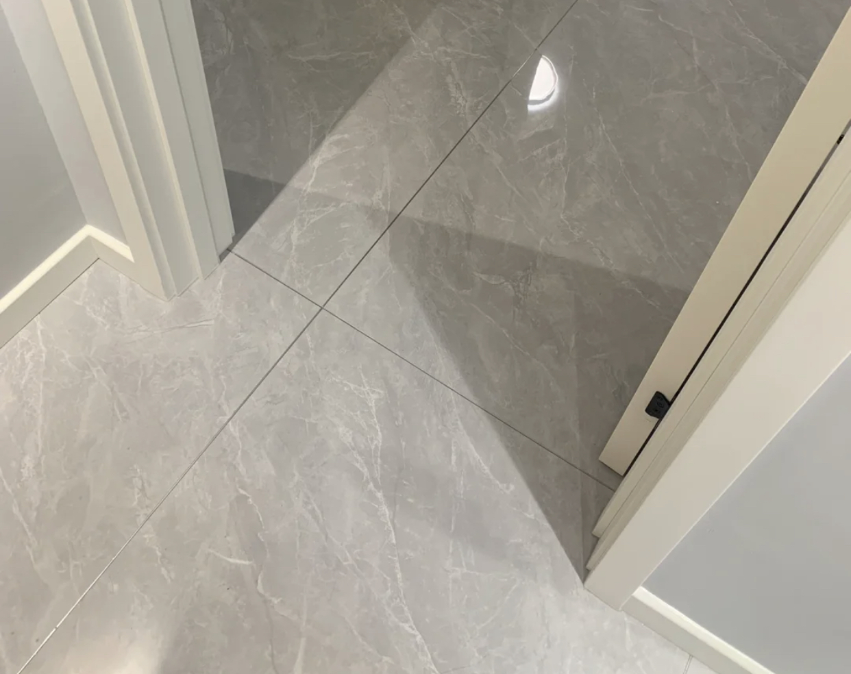 木地板更换瓷砖容易吗,木地板直接换瓷砖