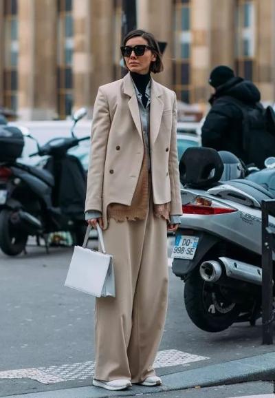 什么衣服适合跟衬衫叠穿,衬衫叠穿高级感春天