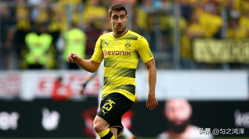 克瓦拉茨赫利亚萨拉赫,克瓦拉茨赫利亚模仿梅西