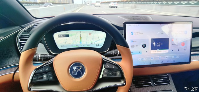 比亚迪汉dm大雨天怎么开安全,比亚迪汉dm-i尊享型夜间行驶