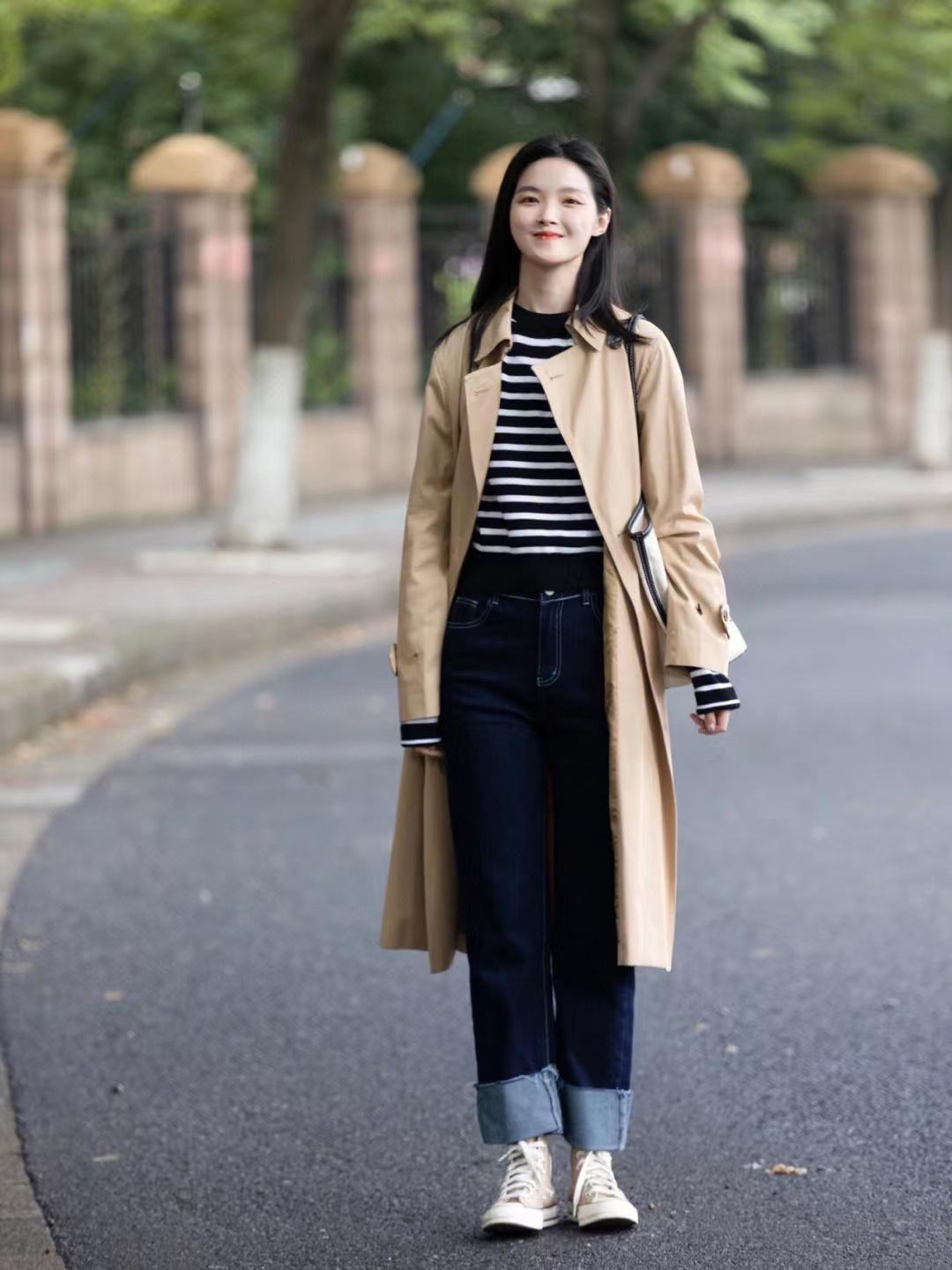 粉色帆布鞋适合多大年纪的人穿,不管什么年龄都百搭