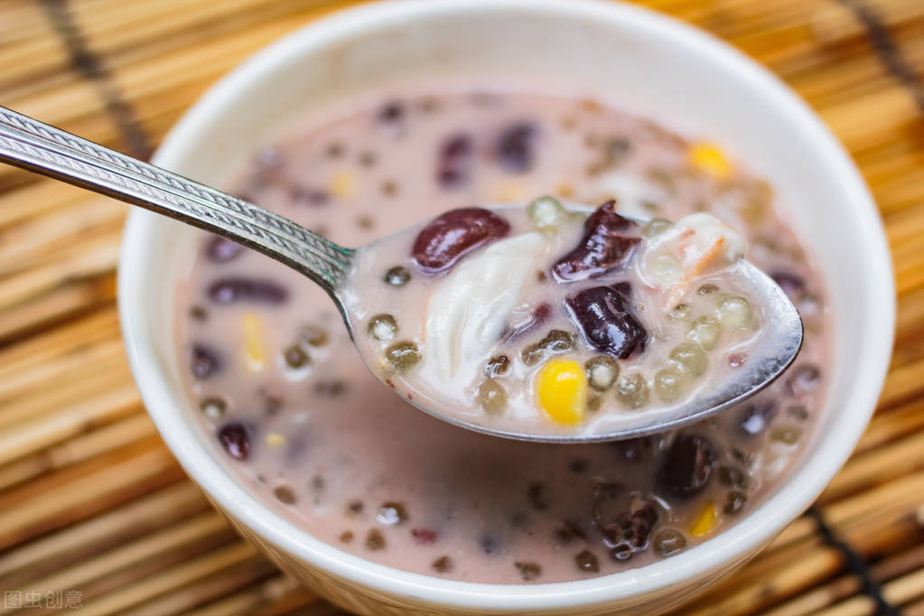 假红薯粉条曝光,315报道木薯粉条事件