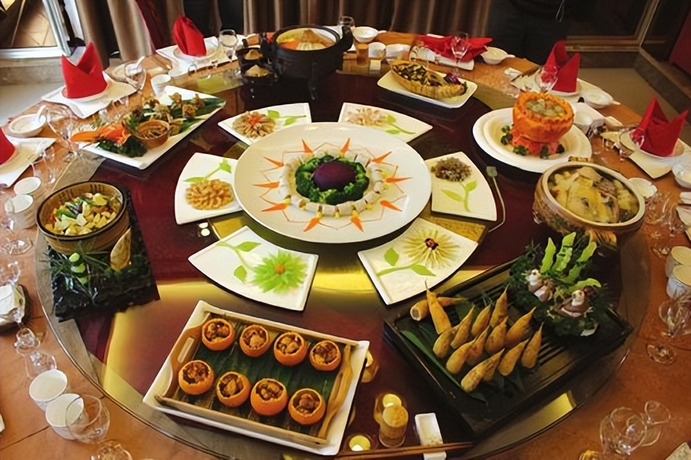 卧虎藏龙竹林拍摄地在蜀南竹海吗,卧虎藏龙取景地蜀南竹海吊威亚