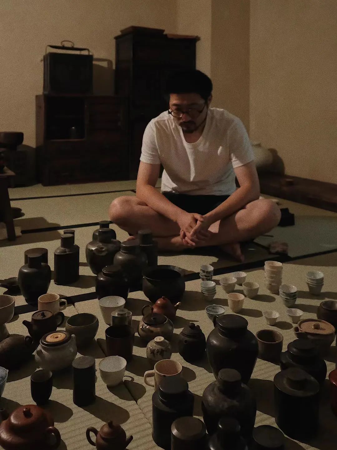 放弃高薪工作，在400m²的“小窝”里，造一所古道具商店