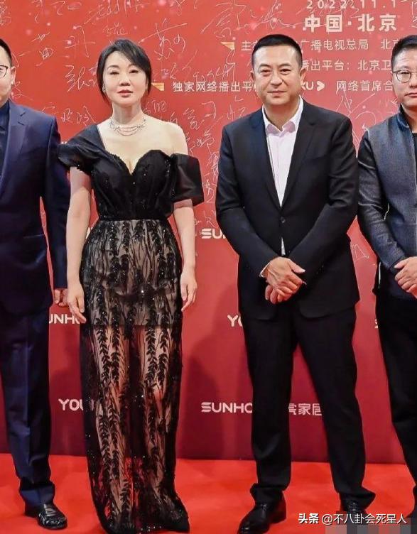 姚晨红毯造型翻车盘点,姚晨红毯奇葩