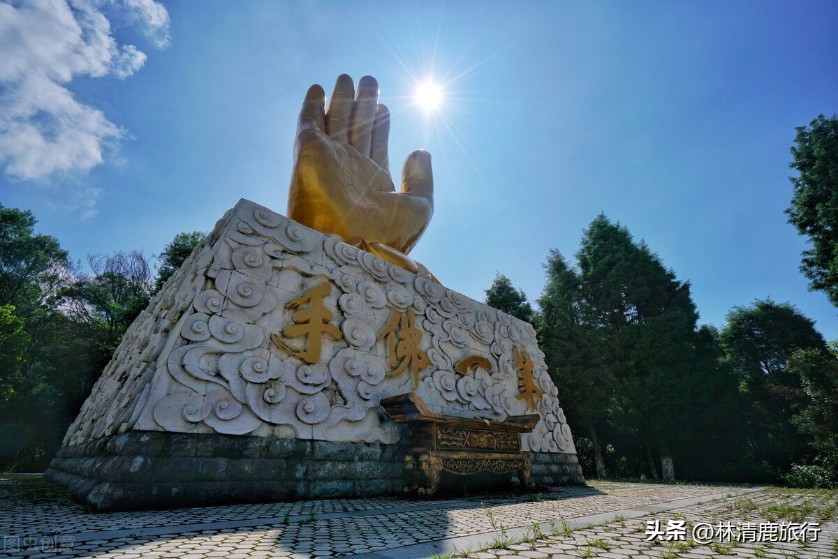 半城温泉半城湖！这座县级市冬暖夏凉，外地人坐高铁来避暑