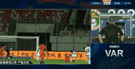 足球高位逼抢在体系中的作用,足球的魅力在于传控