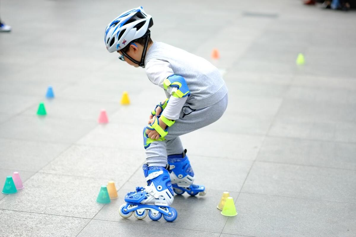 小孩宅家运动锻炼,适合10岁孩子在家运动