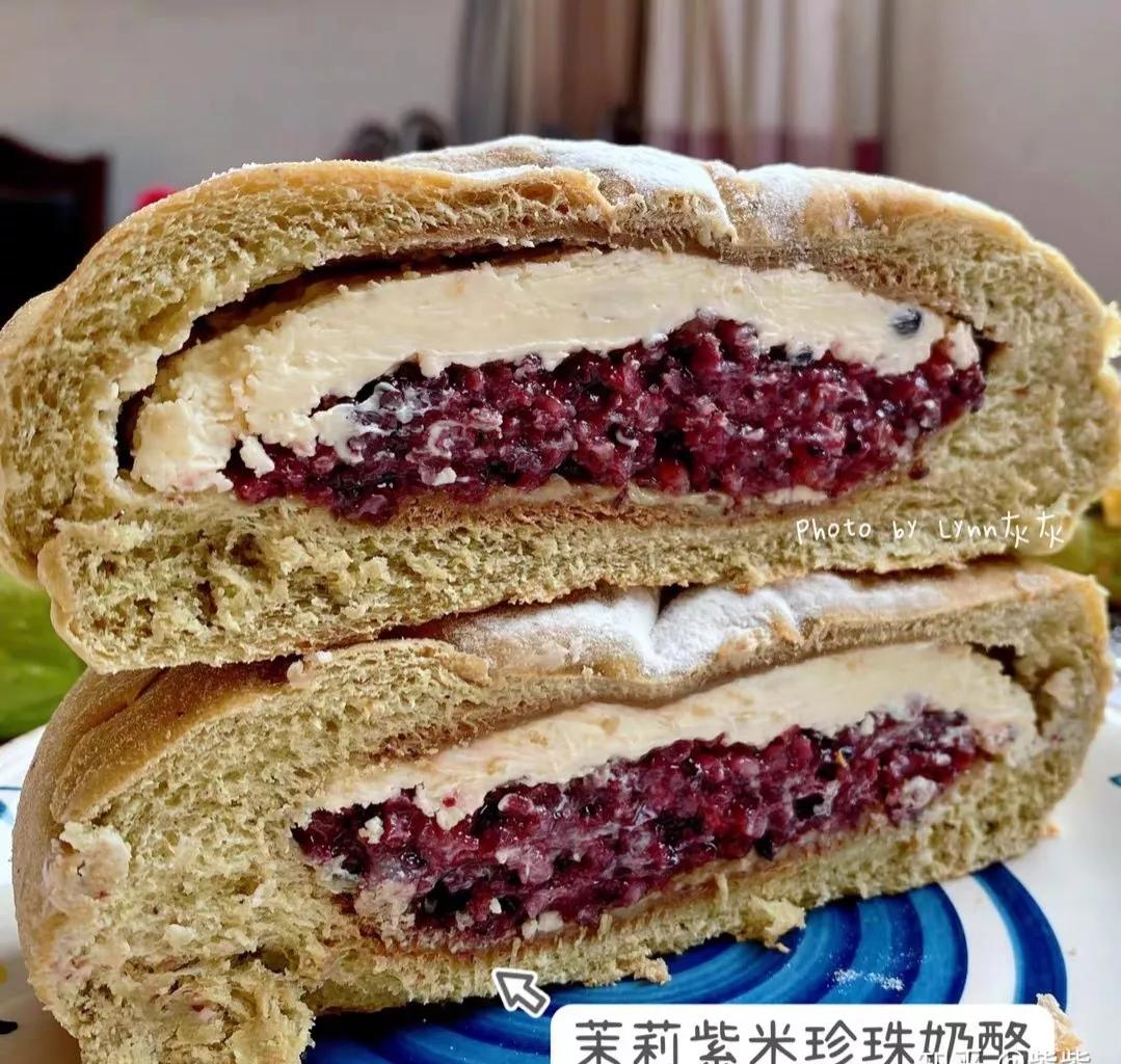 特别爱吃面包是什么原因,特别爱吃面包是什么体验