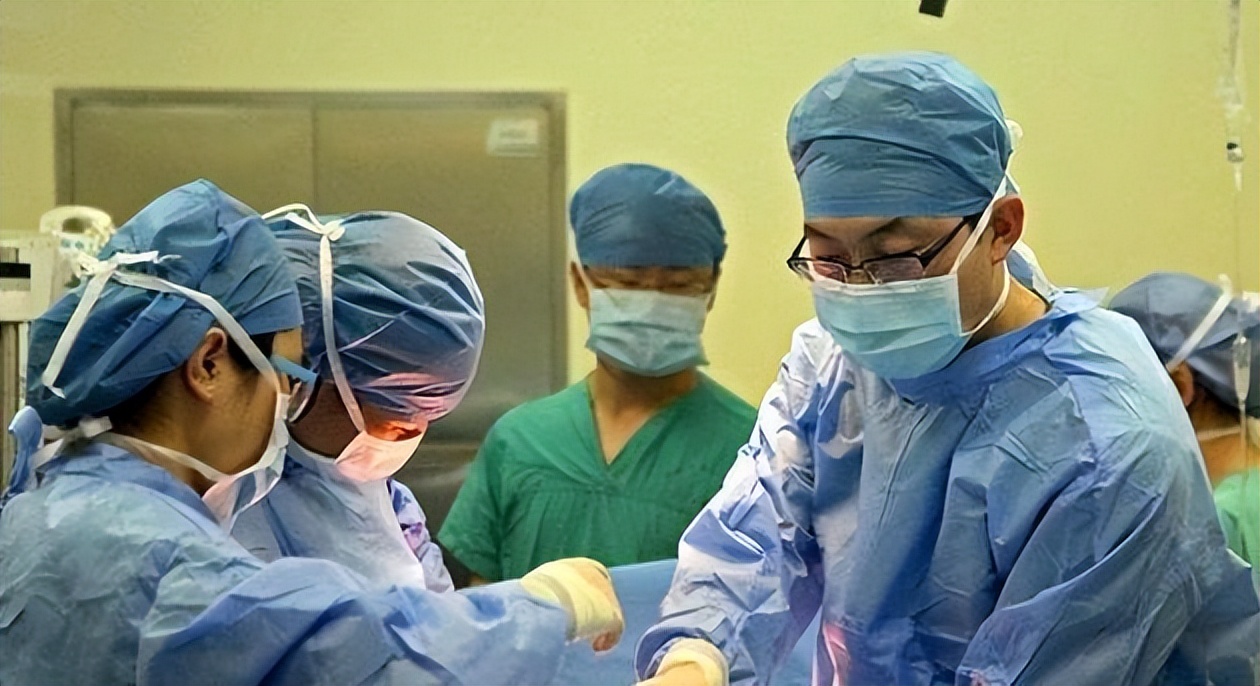 女子腿受伤到医院不给治疗,女子腿摔伤去医院为什么不救治