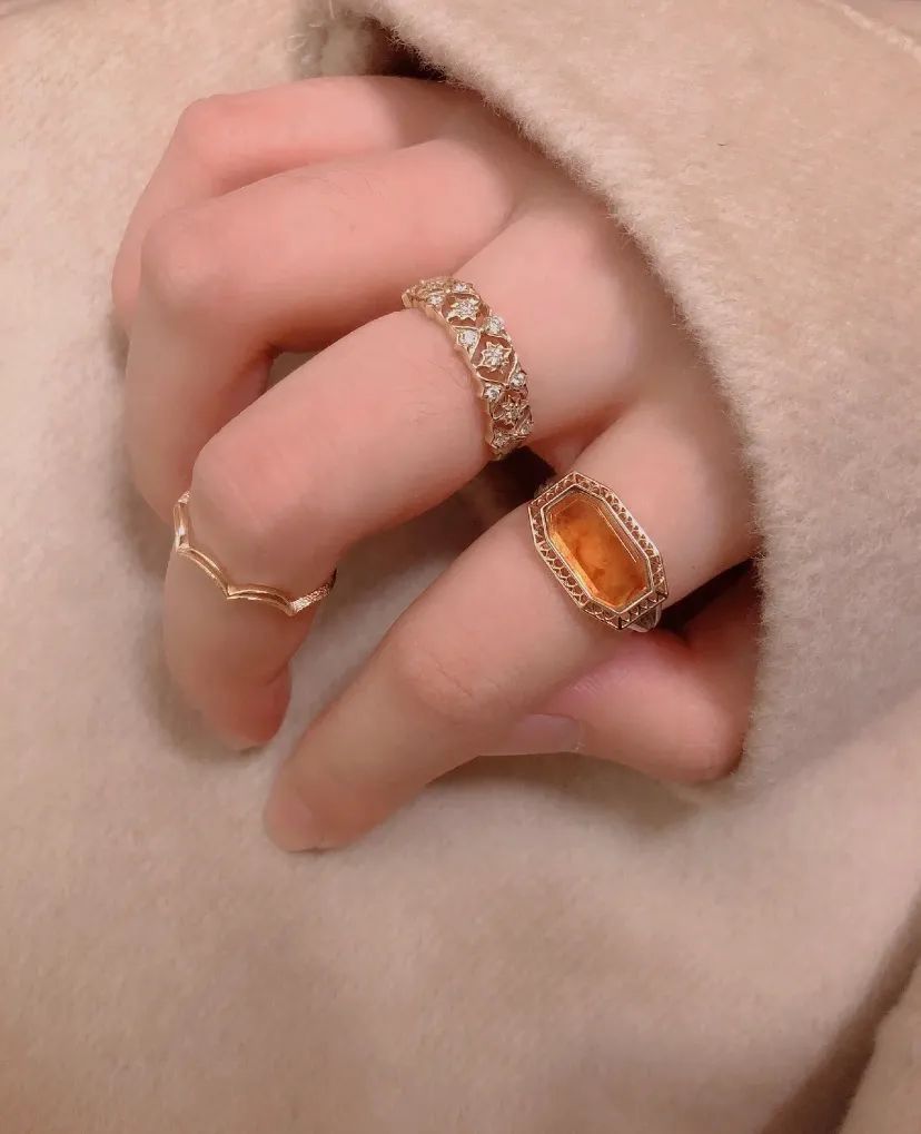 最有仪式感的钻戒,情人节仪式感小女孩