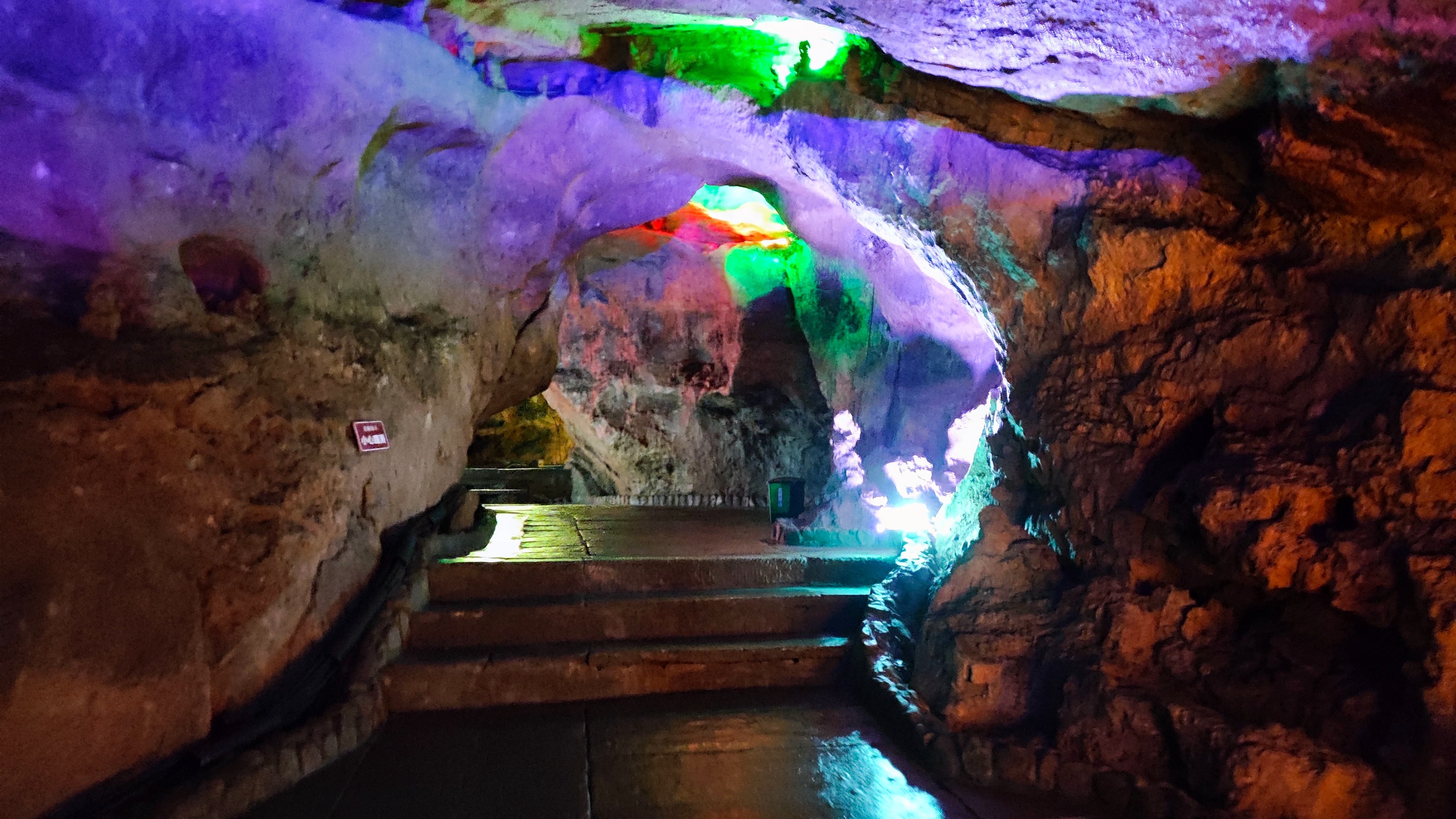 博山开元溶洞门票10月30日免费吗,博山溶洞和开元溶洞哪个更好