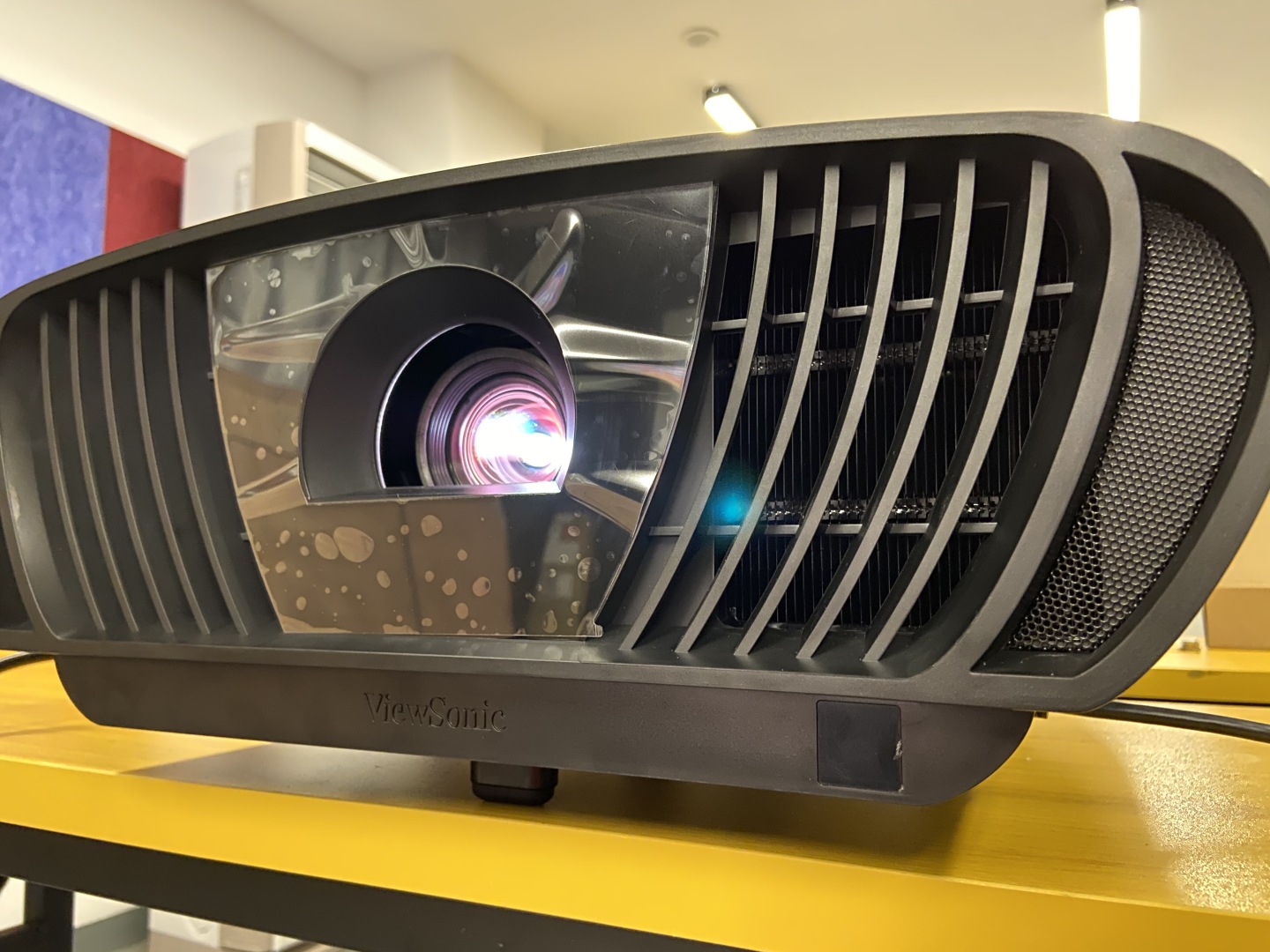 优派4k家用投影机,优派投影仪开箱