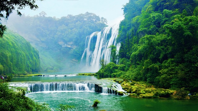 黄果树瀑布进入最佳观赏期,贵州黄果树瀑布哪个季节最为壮观