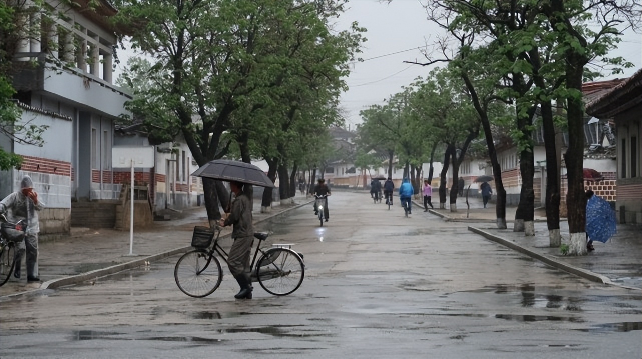 朝鲜看中国人生活,朝鲜现在工人薪资多少