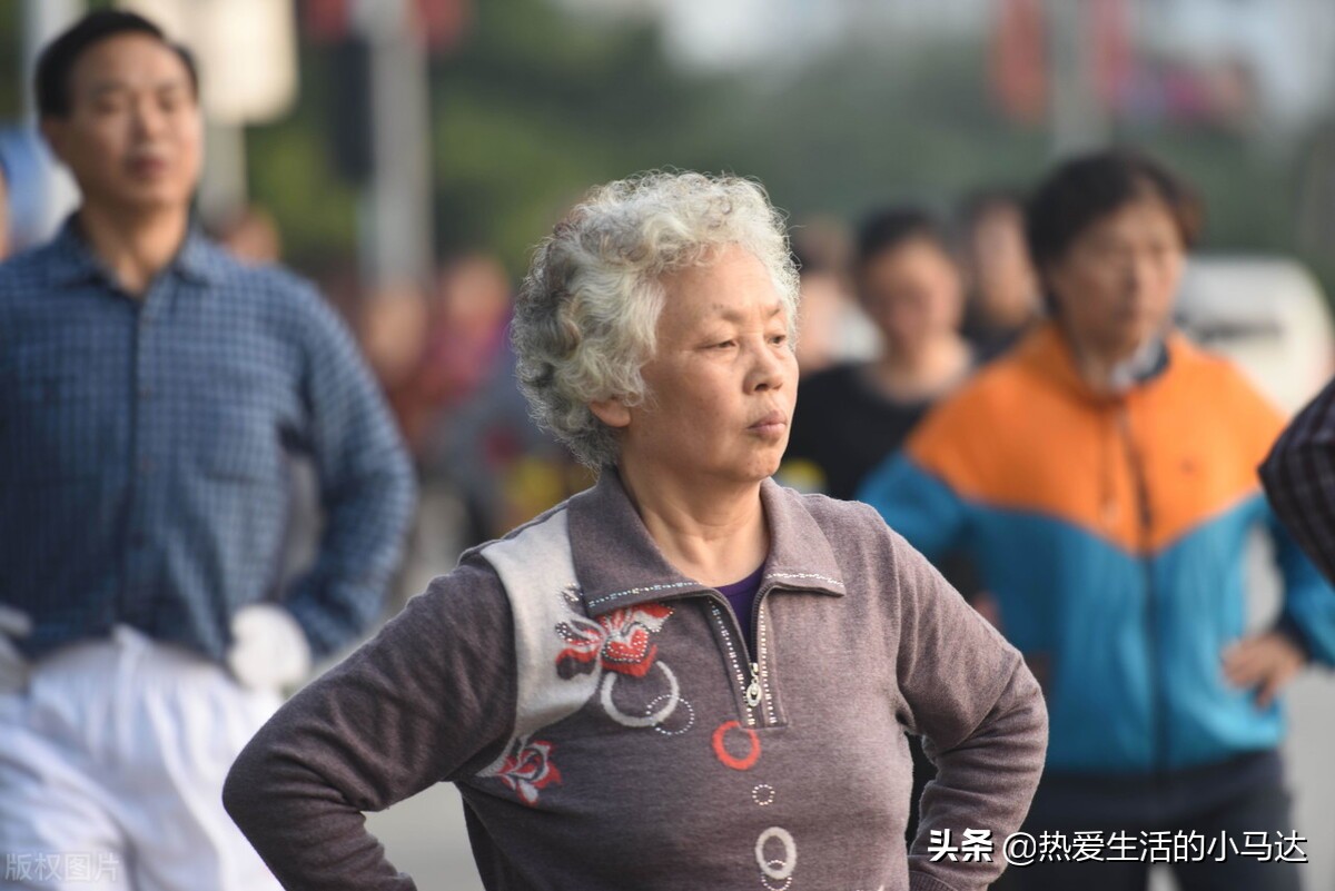 55岁退休大妈的忠告,60岁的女人退休之后该做些什么