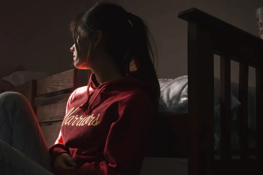 一名性侵幸存者的自白：童年那场“游戏”，成为我一生的噩梦