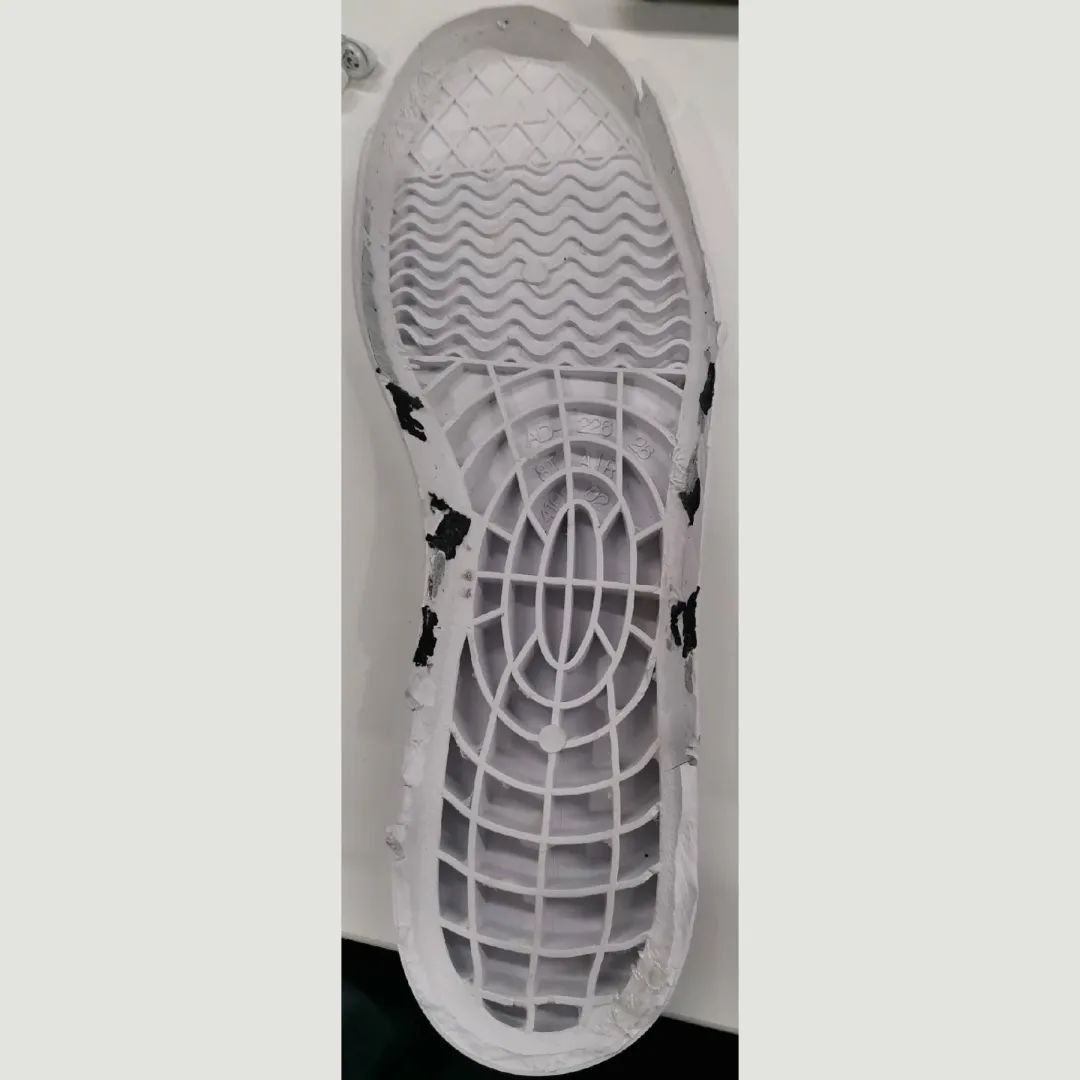 adidas贝壳头童鞋真假鉴别,adidas假货事件