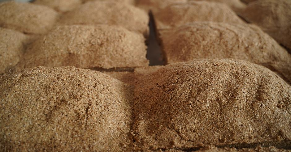 酱酒有苦味,酱酒有一种刺鼻味道是串酒吗