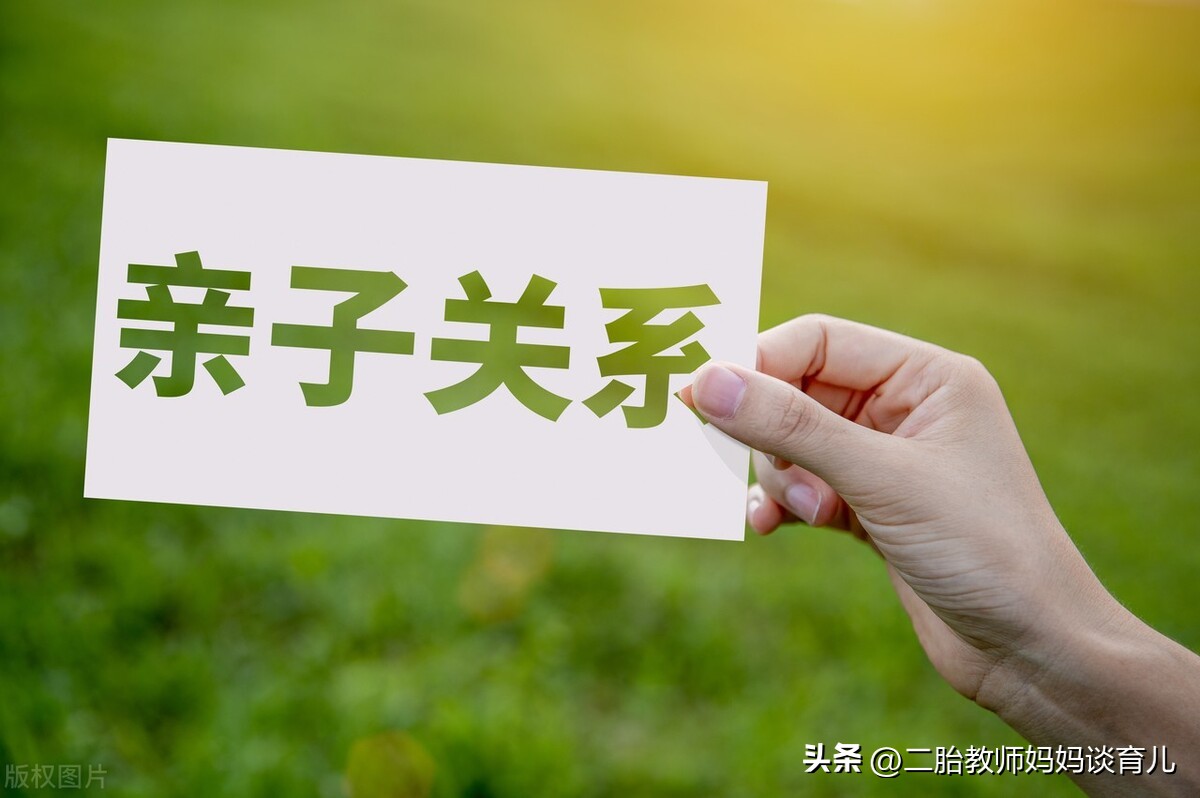 六岁女童频繁挤眼是怎么回事,6岁女孩面部总挤眉弄眼怎么回事