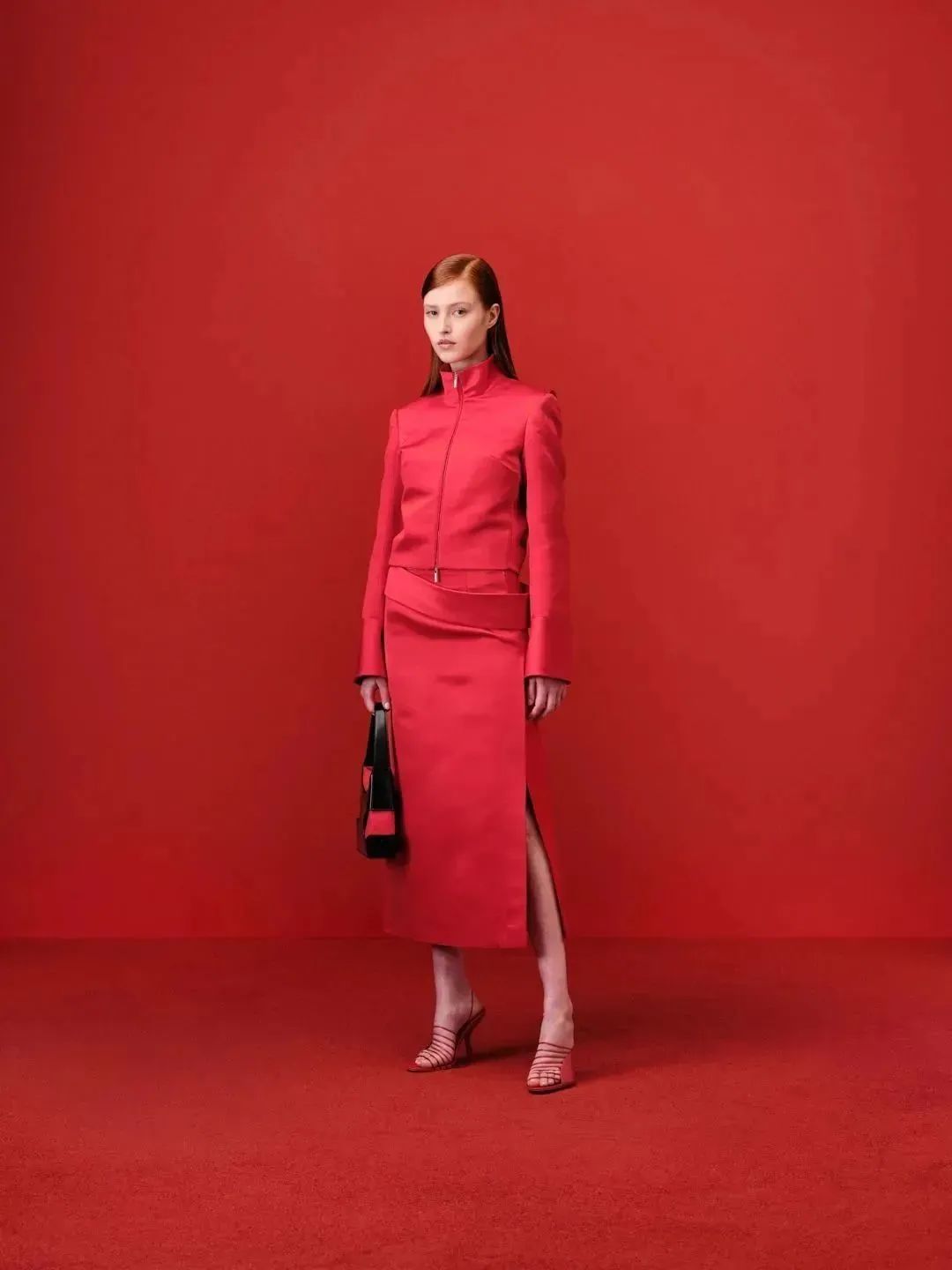 爱时髦的心情，从假日派对的配饰开始复活