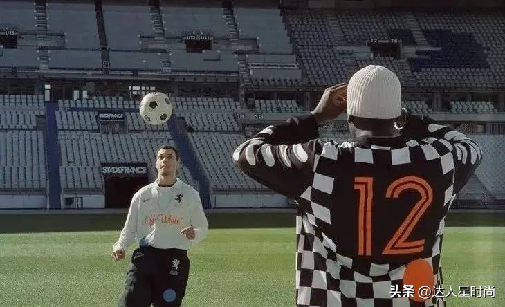 世界杯结束了，足球穿搭火了！欧阳娜娜、Jennie、Bella集体撞衫