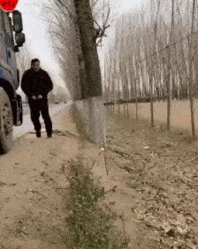 公公给我儿子看病图片,公公陪儿子输液哭了