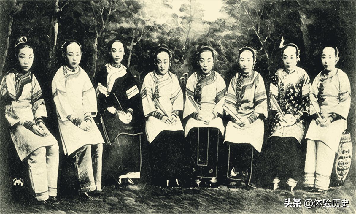 晚清大太监李莲英老照片,清末老照片慈禧眼袋下垂