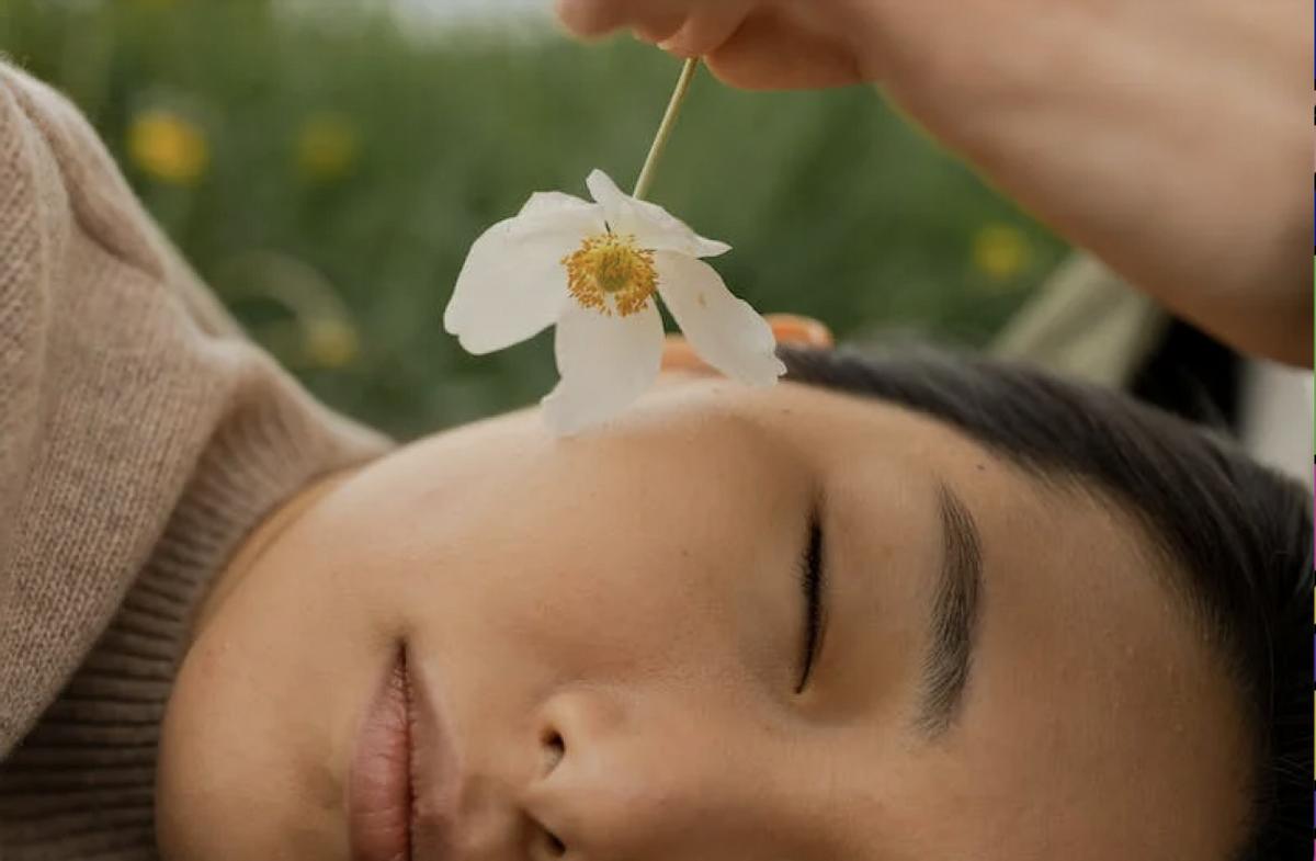 梦到飞翔和高空坠落,梦到飞翔是什么预兆