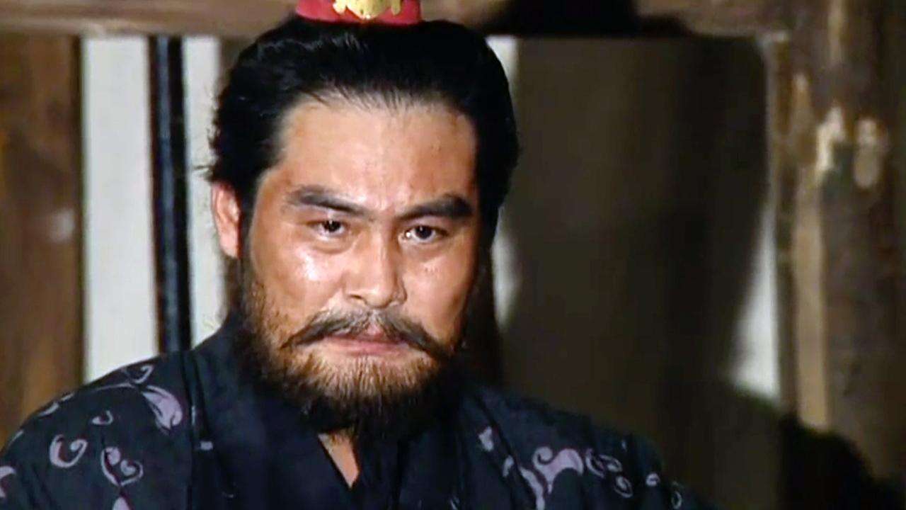 三国时期夏侯惇的巅峰时刻,三国演义中的夏侯惇被谁杀死了