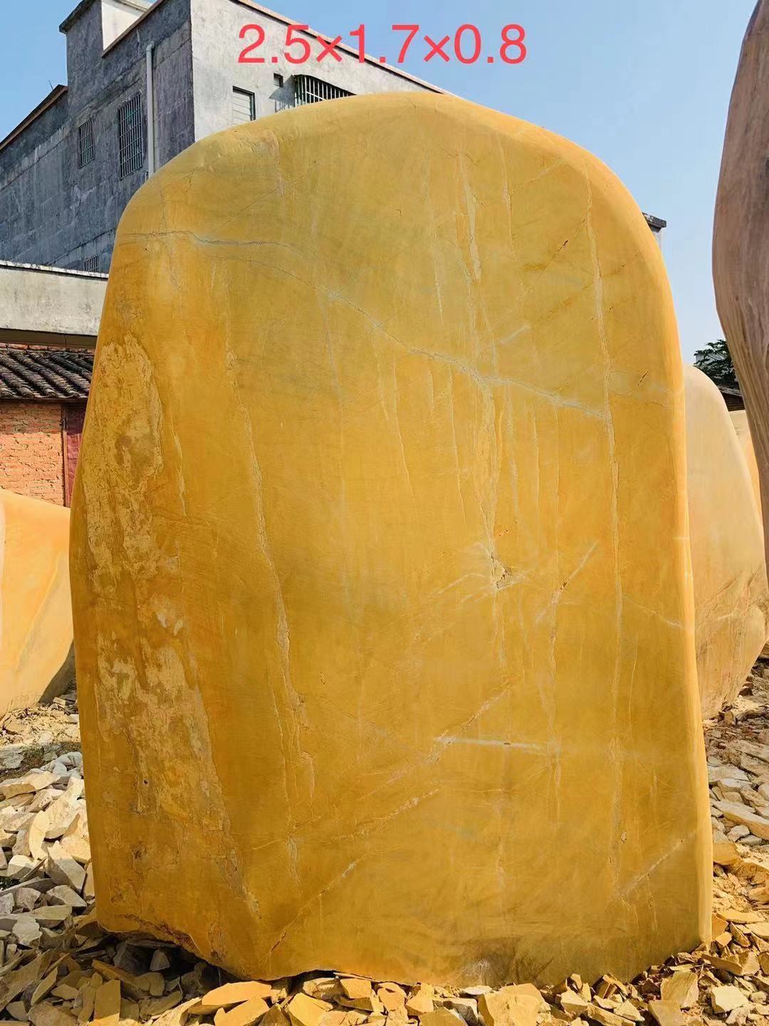 透明的黄蜡石价值多少钱一克,黄蜡石的价值分地区吗