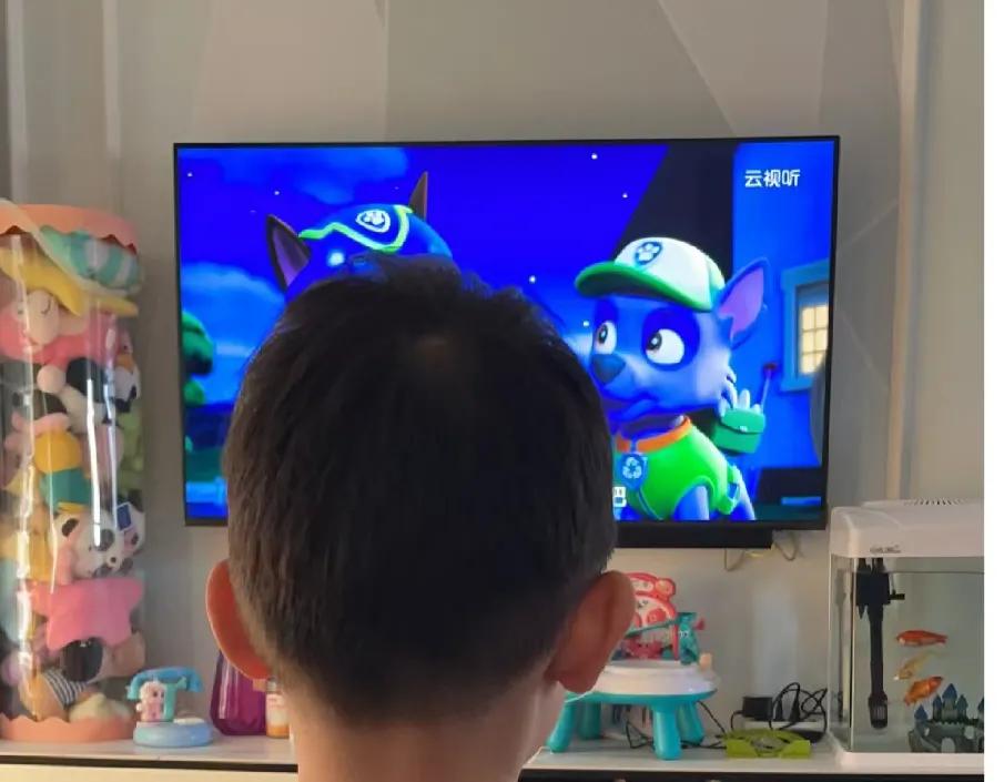 孩子沉迷于游戏怎样劝说他呢,孩子沉迷游戏不上学不工作