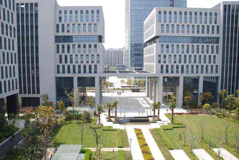 魔都上海是一个非常有机遇的城市,上海魔都深圳号称什么之都