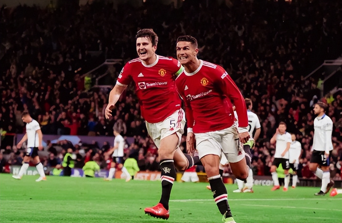 滕哈赫曼联发布会,滕哈赫带领曼联进前三